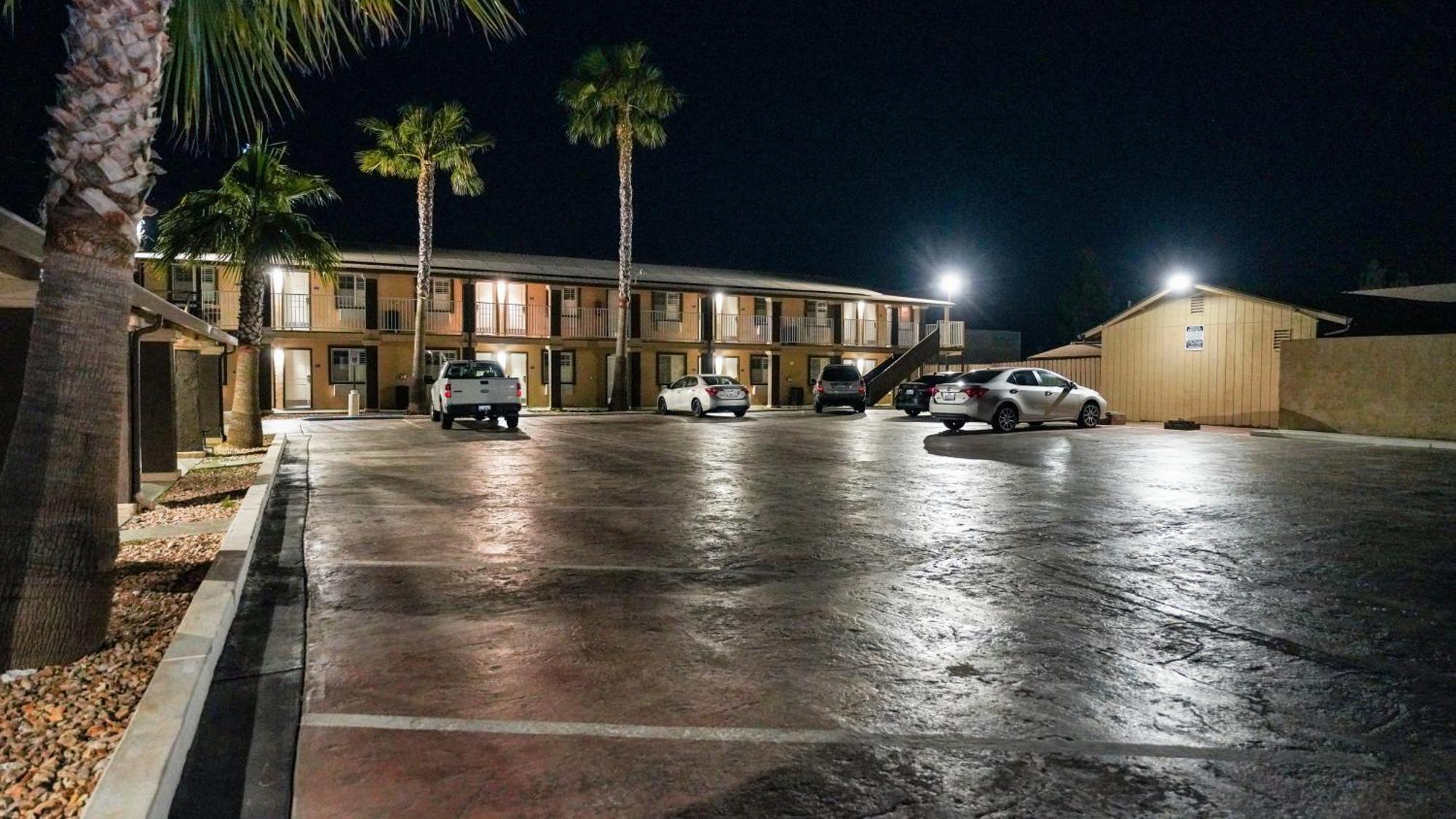 Americas Best Value Inn, Антиох Екстериор снимка