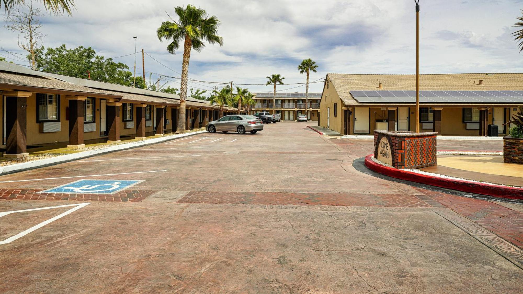 Americas Best Value Inn, Антиох Екстериор снимка