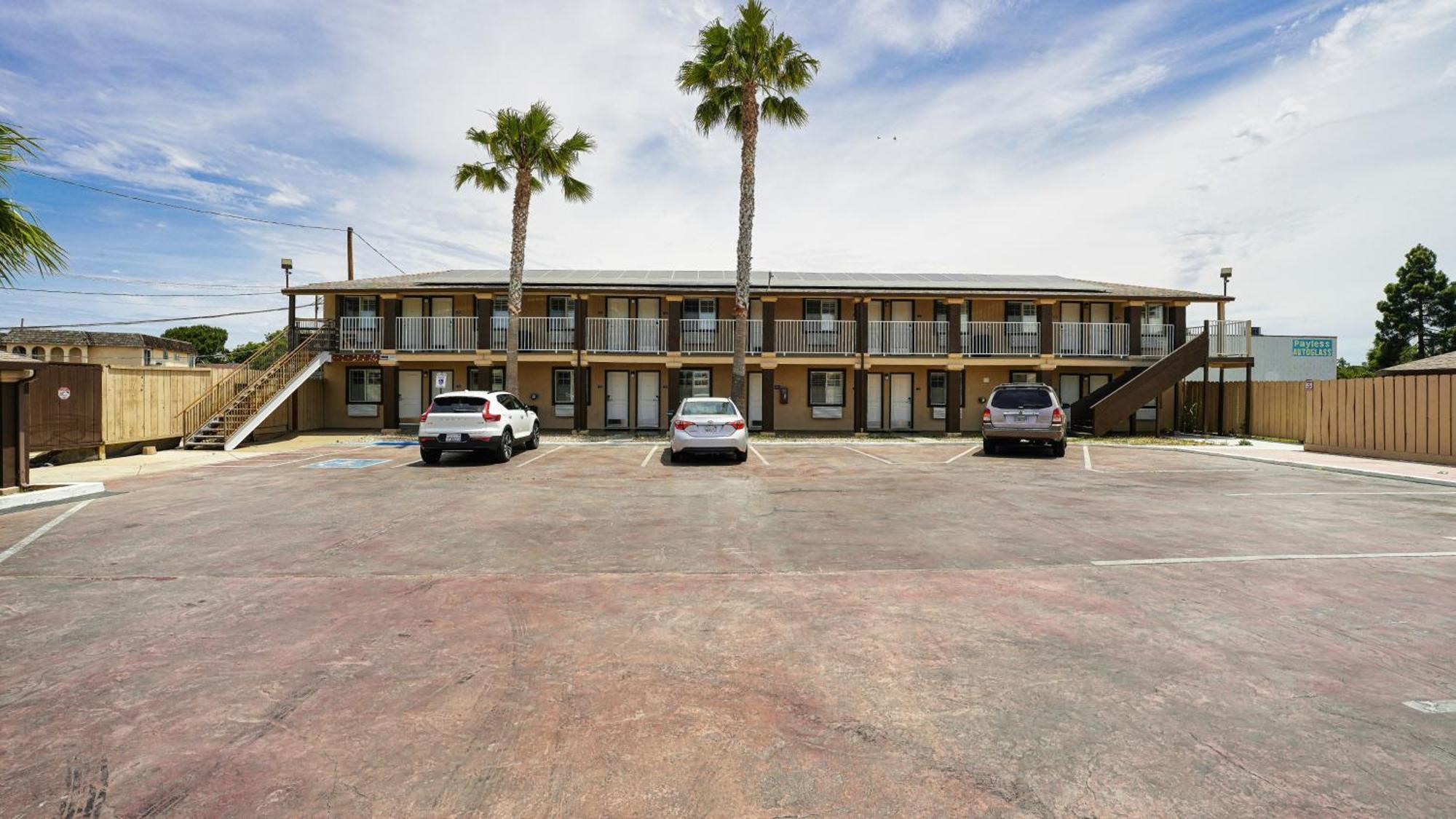 Americas Best Value Inn, Антиох Екстериор снимка