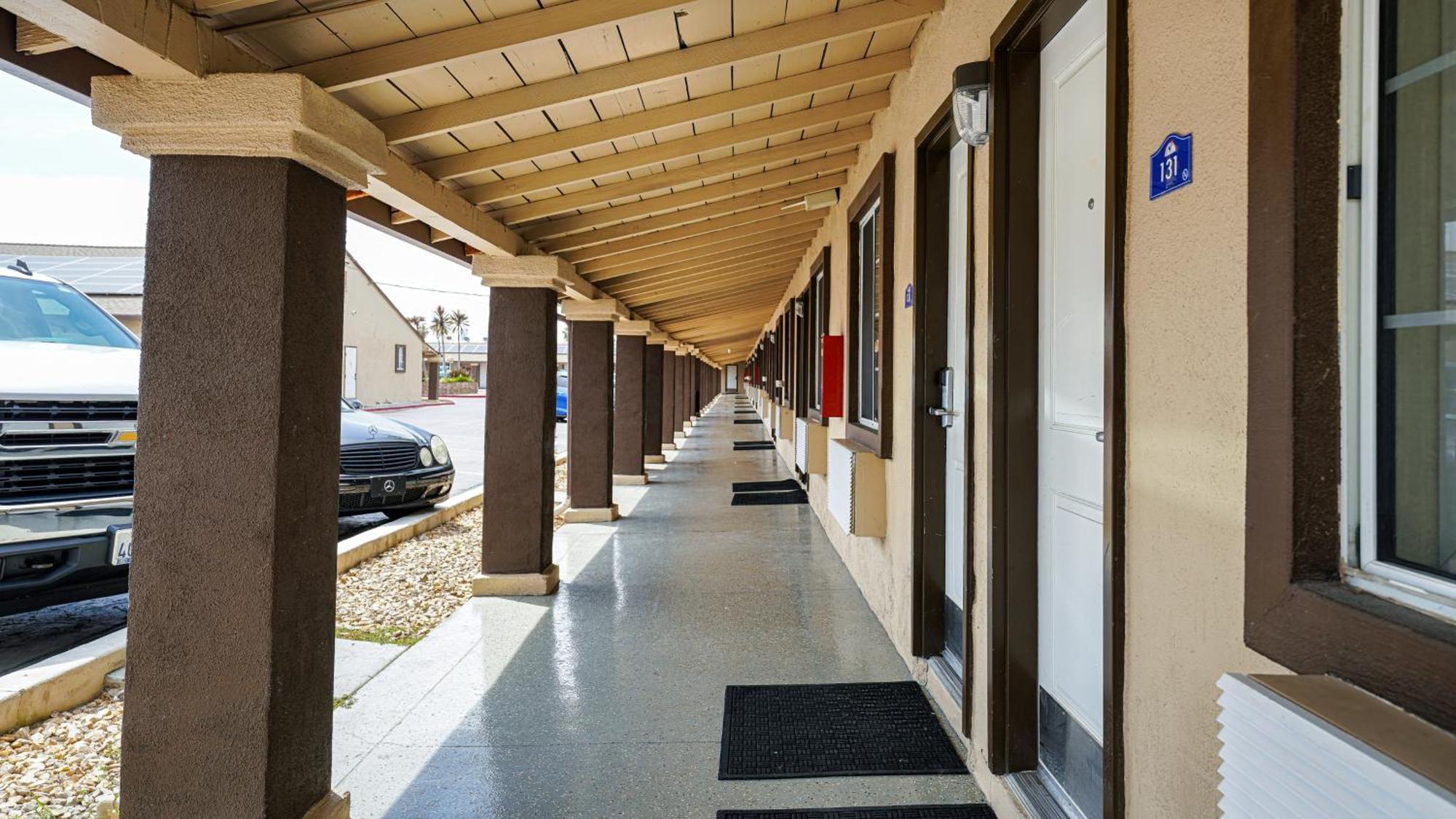Americas Best Value Inn, Антиох Екстериор снимка