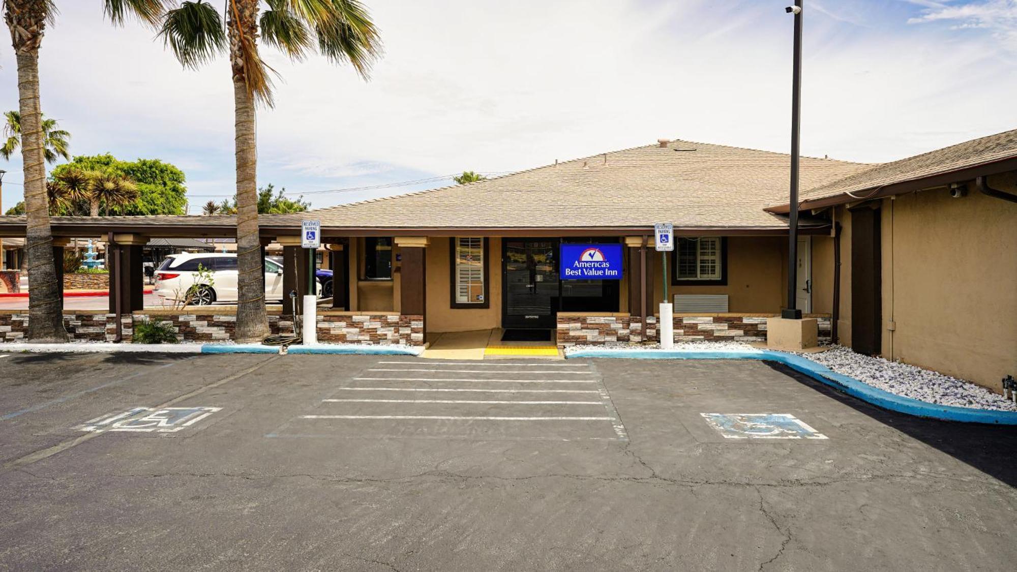 Americas Best Value Inn, Антиох Екстериор снимка